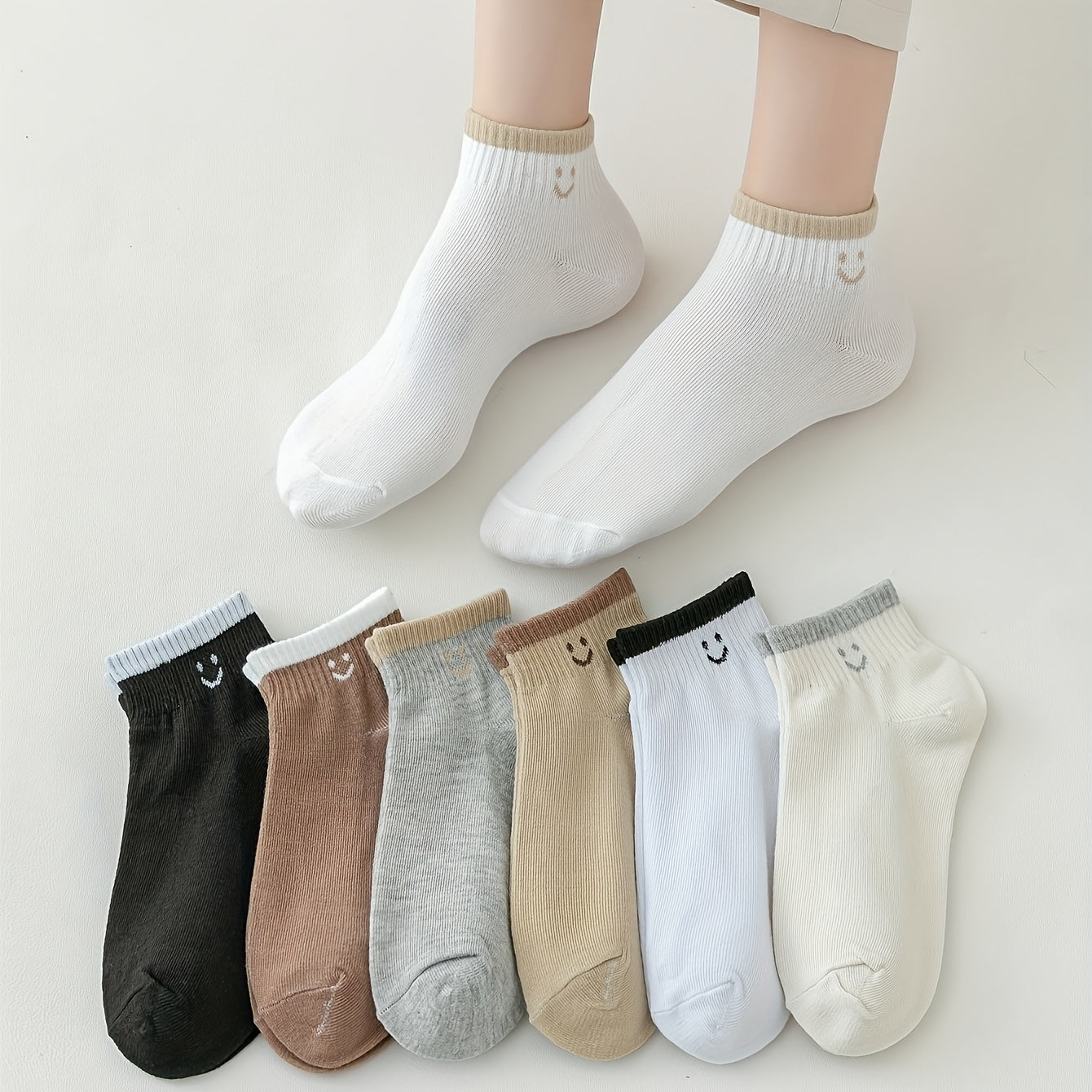 7 Pairs Smiling Face Print & Crew Short Socks Women's Stockings