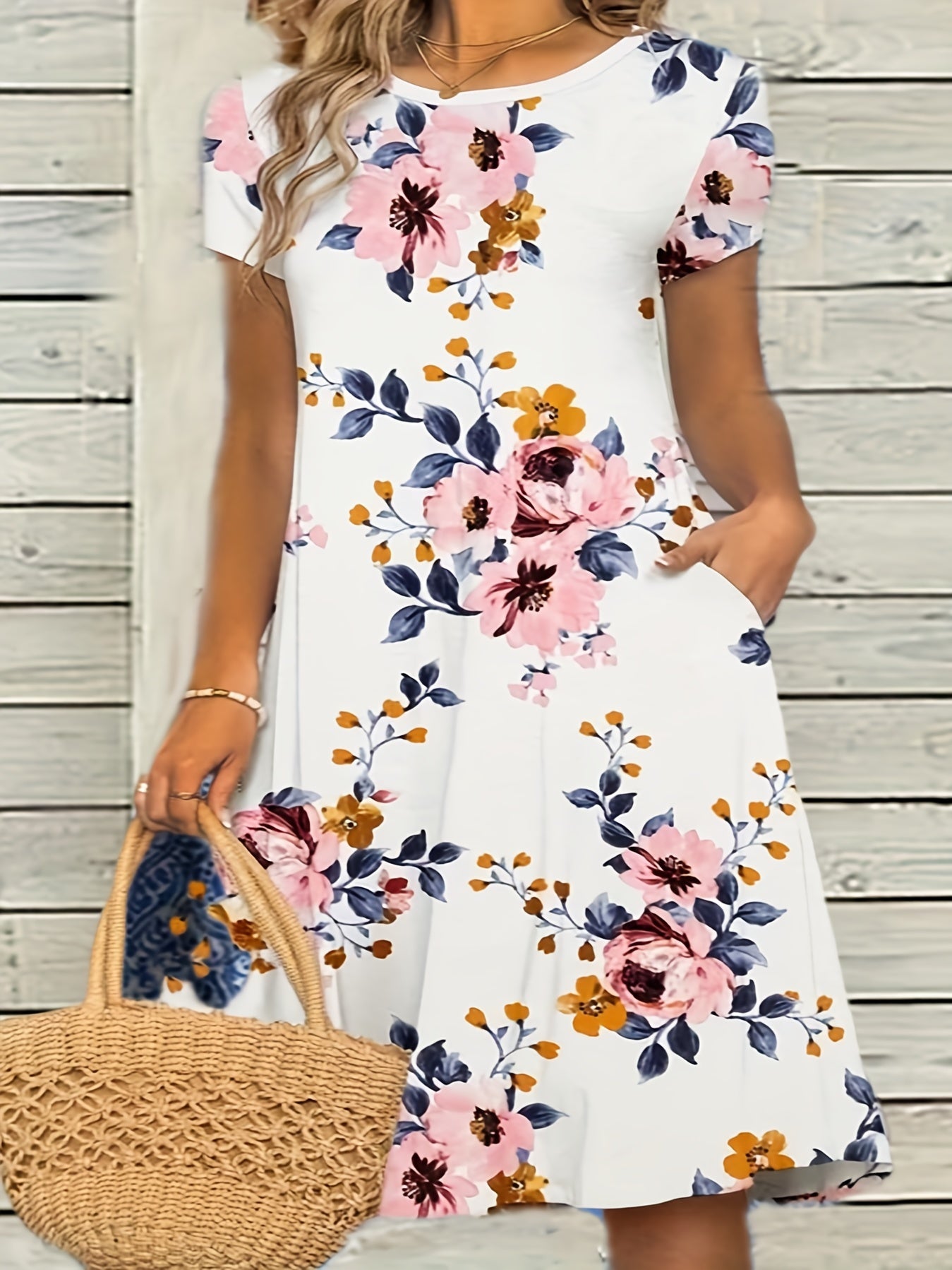 Floral Print Short Sleeve Round Neck Dress With Pockets