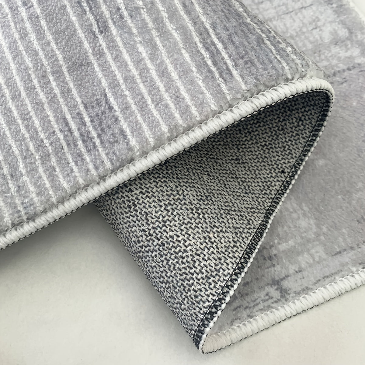 Cashmere Fabric Symmetrical Line Rug 47.2x62.99in