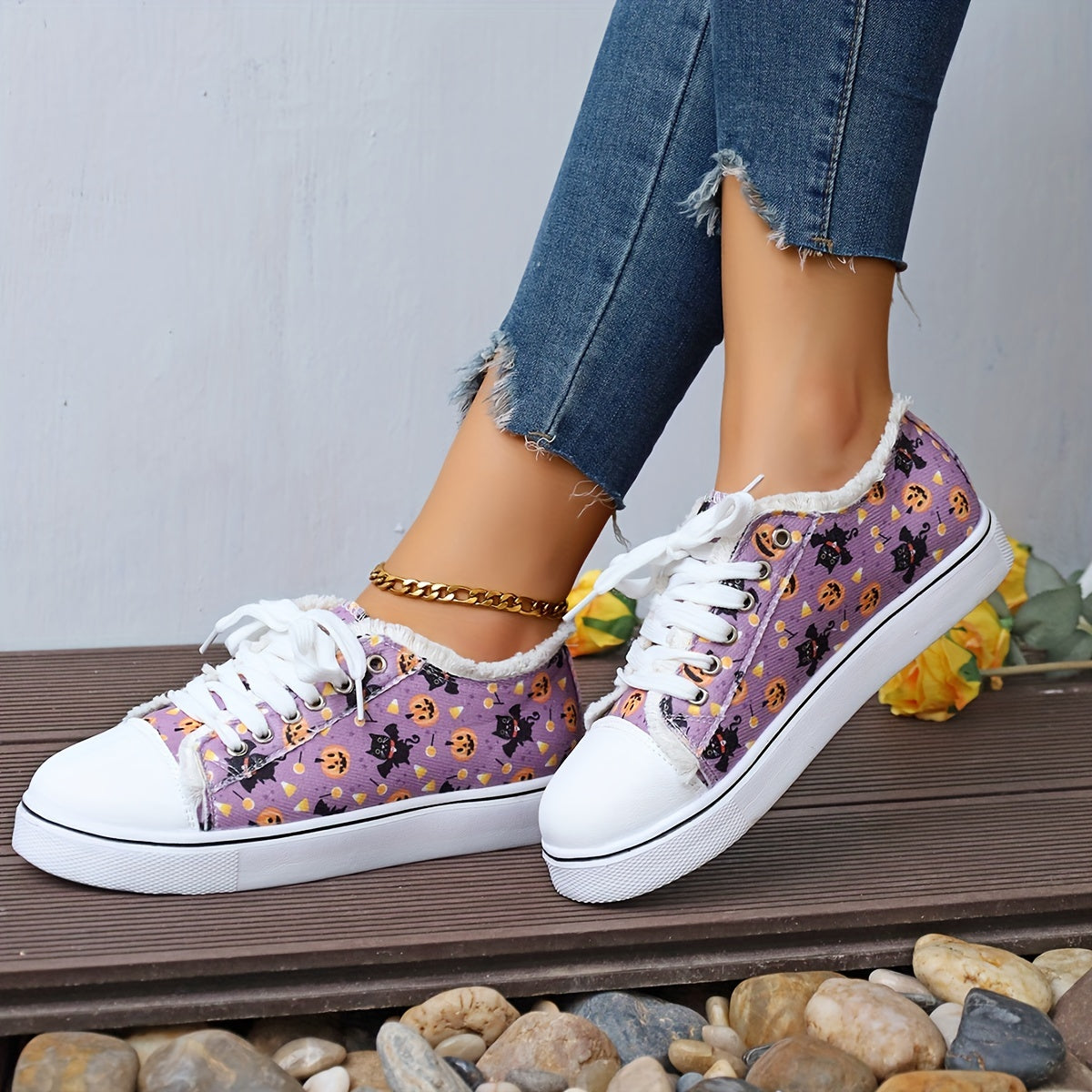 Women's Halloween Print Sneakers Low Top Flat Shoes