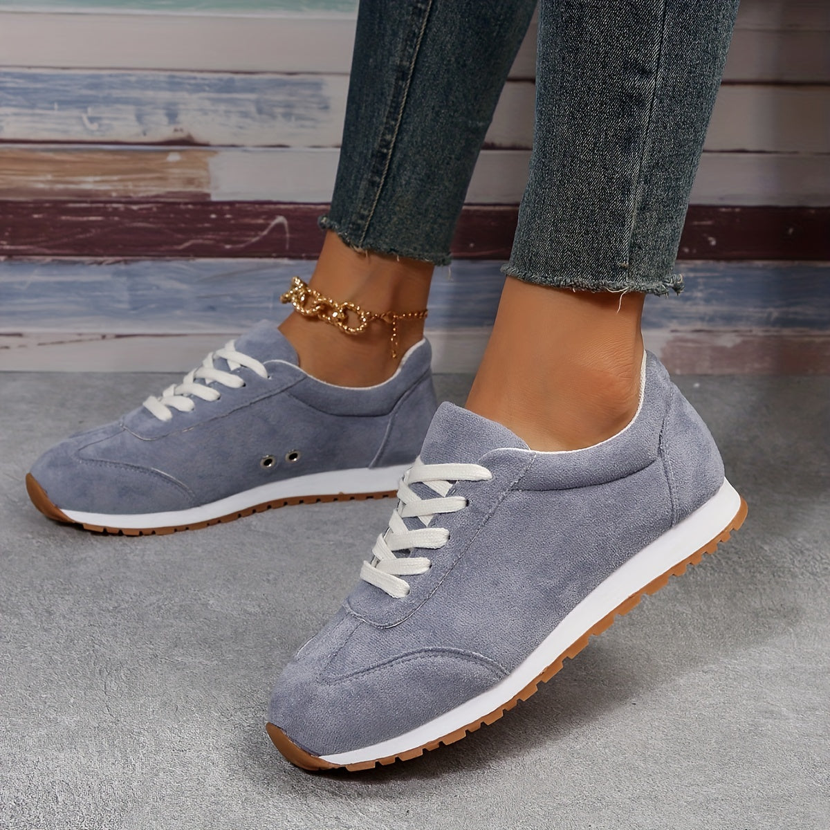 Women's Solid Sneakers Casual Lace Up Low Top Outdoor Shoes