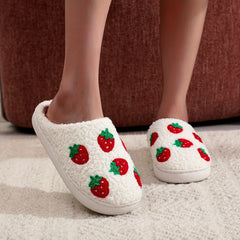 Women's Strawberry Pattern Embroidered Slippers Plush Lined Slip On Shoes