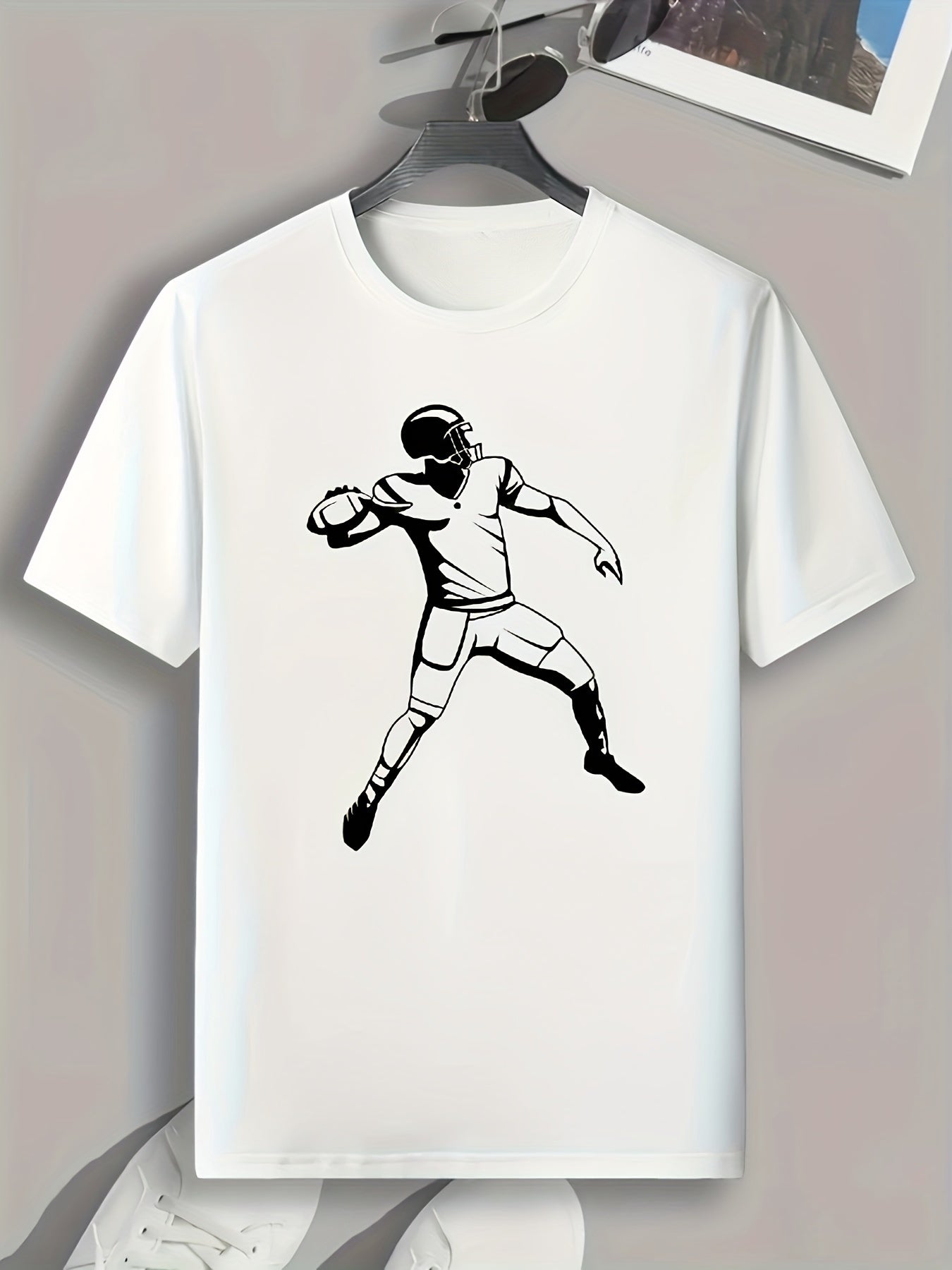Football Player Pattern Print Men's Comfy Sports T shirt Graphic Tee