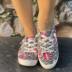 Women's Love Heart Skateboard Shoes Lightweight Breathable Running Shoes