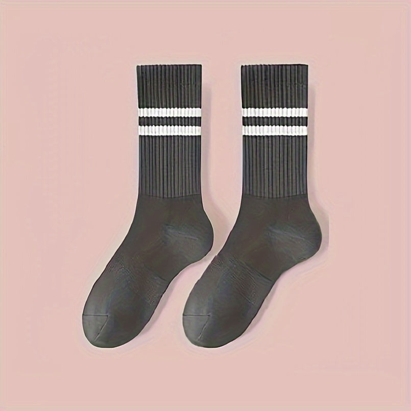 Professional Non slip Mid Tube Yoga Socks With Grips