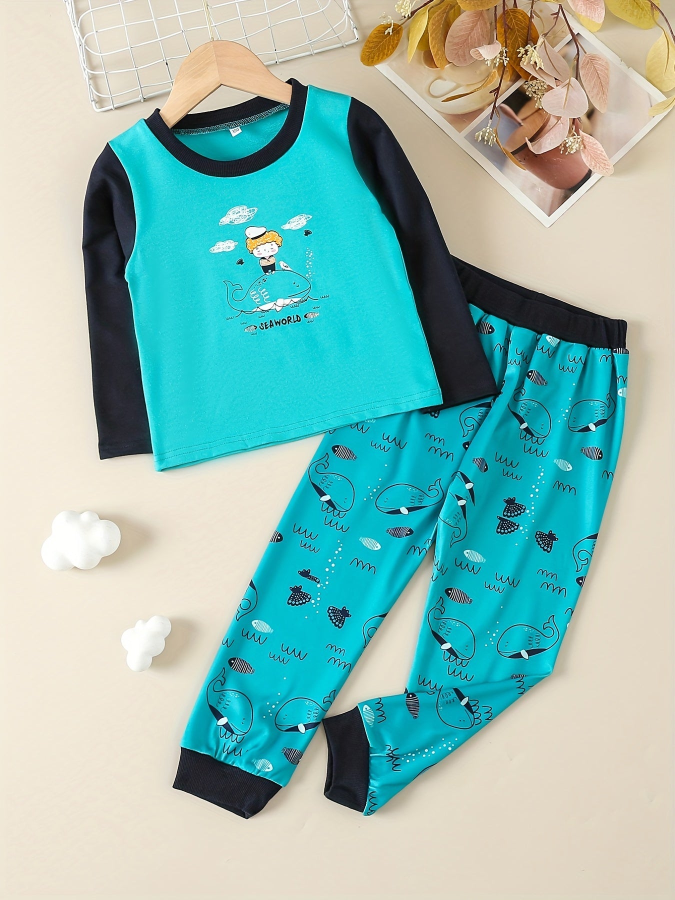 Boys' Cartoon Whales Raglan Shirt & Pants Set