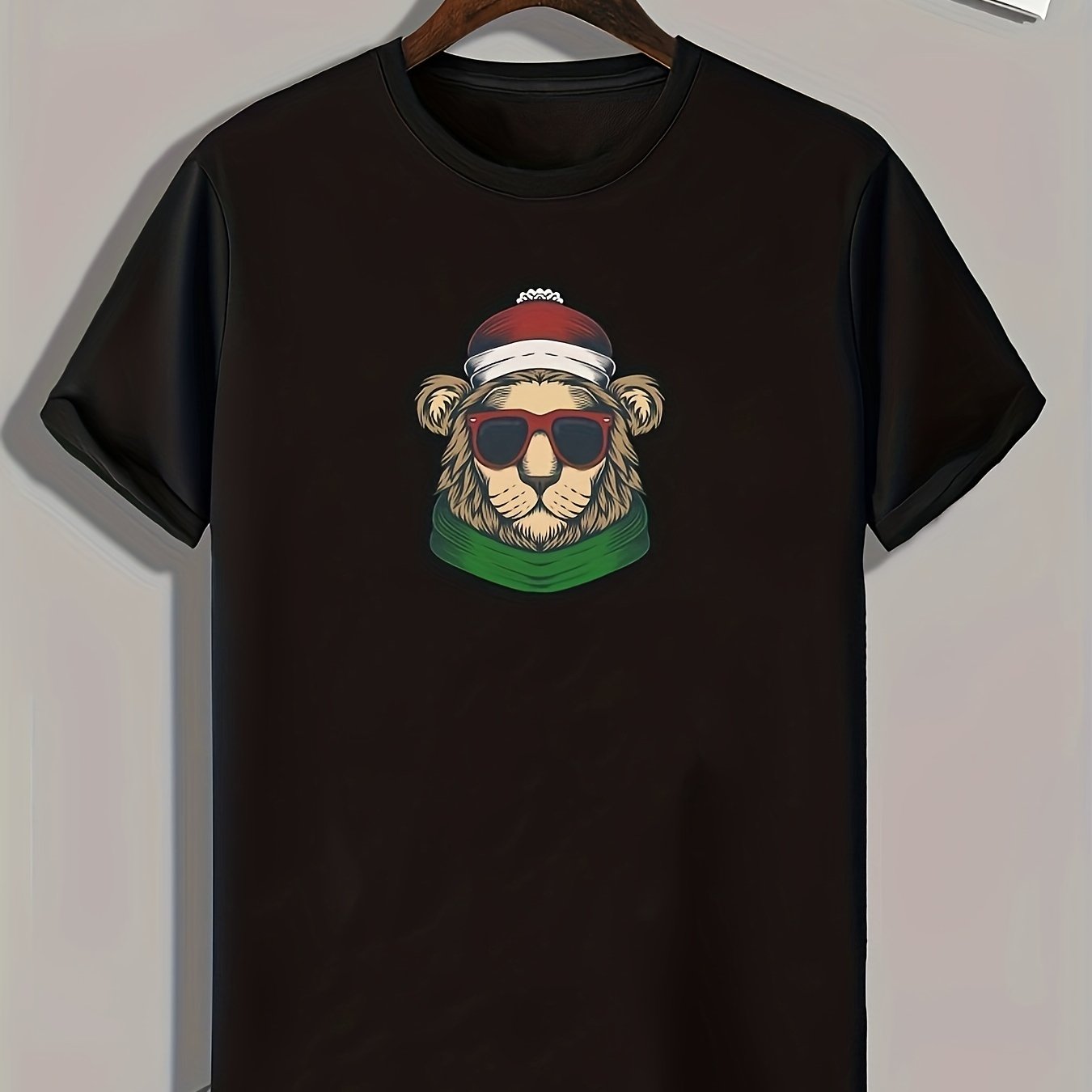Lion Sunglasses Print Men's Comfy T-shirt for Summer