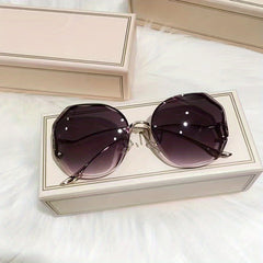 Men's Rimless Sunglasses for Street Photography
