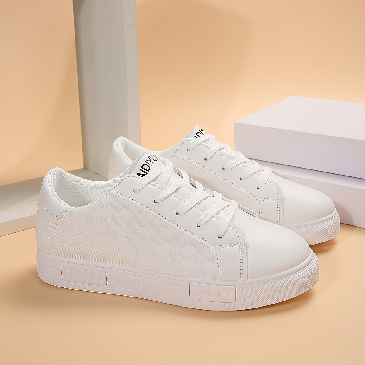 Women's Lace-up Skate Shoes Lightweight Sneakers