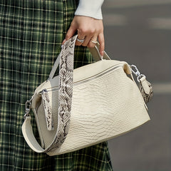 Vintage Leather Handbag Crocodile Pattern Zipper Closure Stylish Shoulder Bag