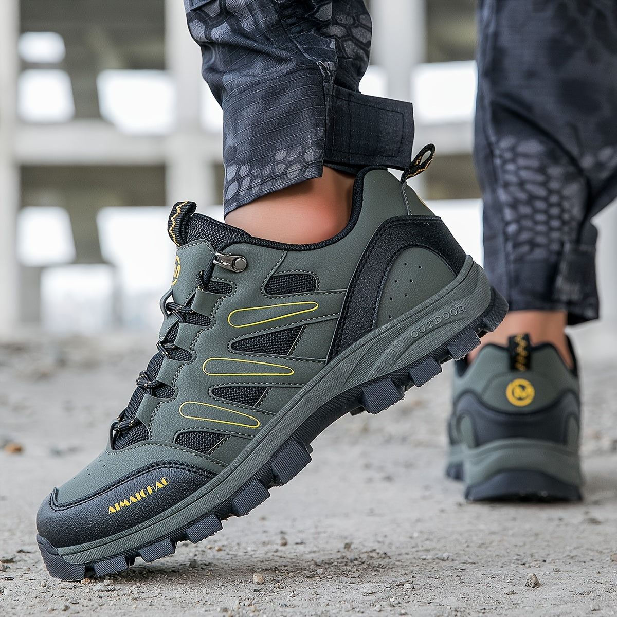 Men's Low Top Hiking Boots Non Slip Lace Up Shoes