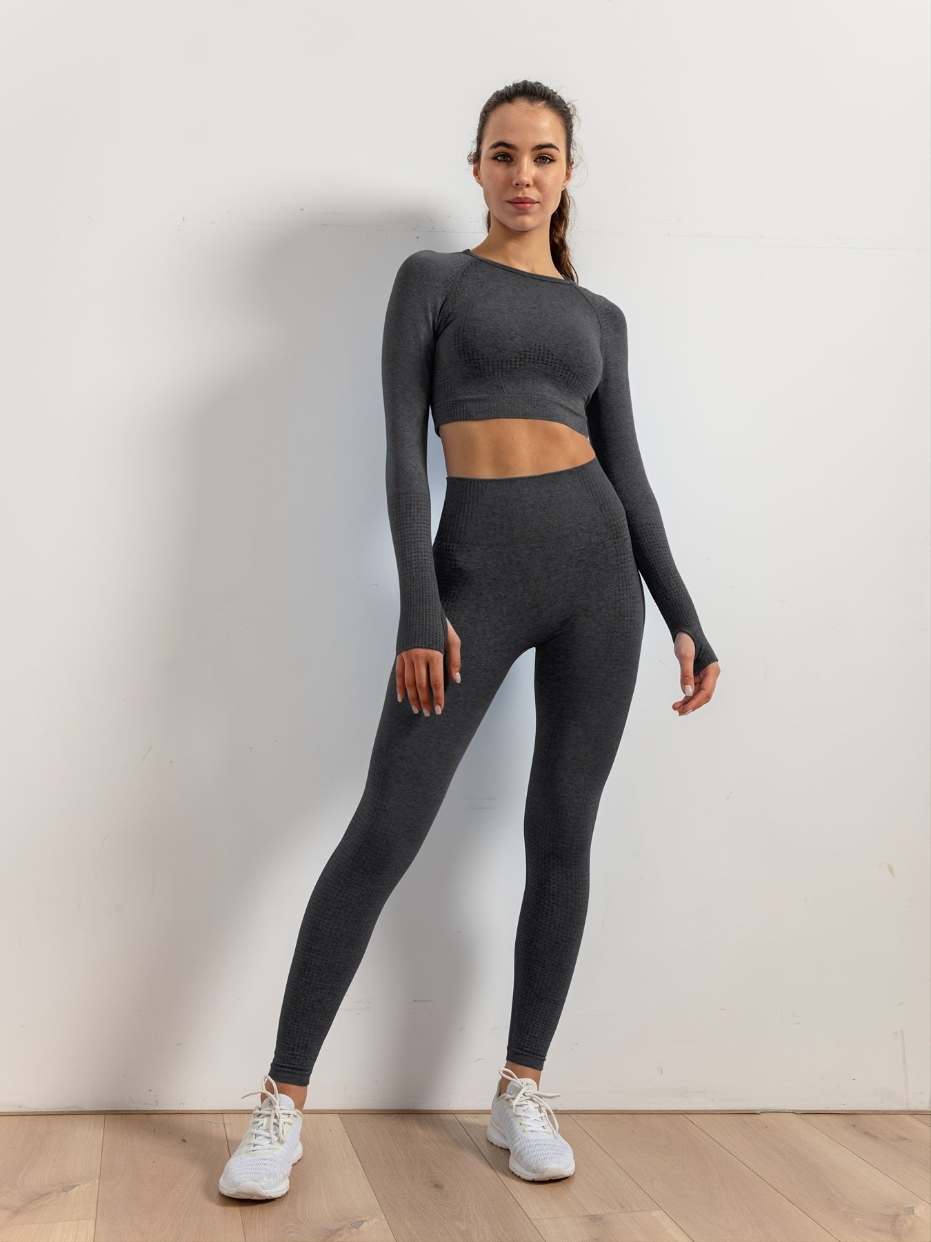 Stylish 2 Piece Yoga Suit Push Up Leggings & Long Sleeve Top