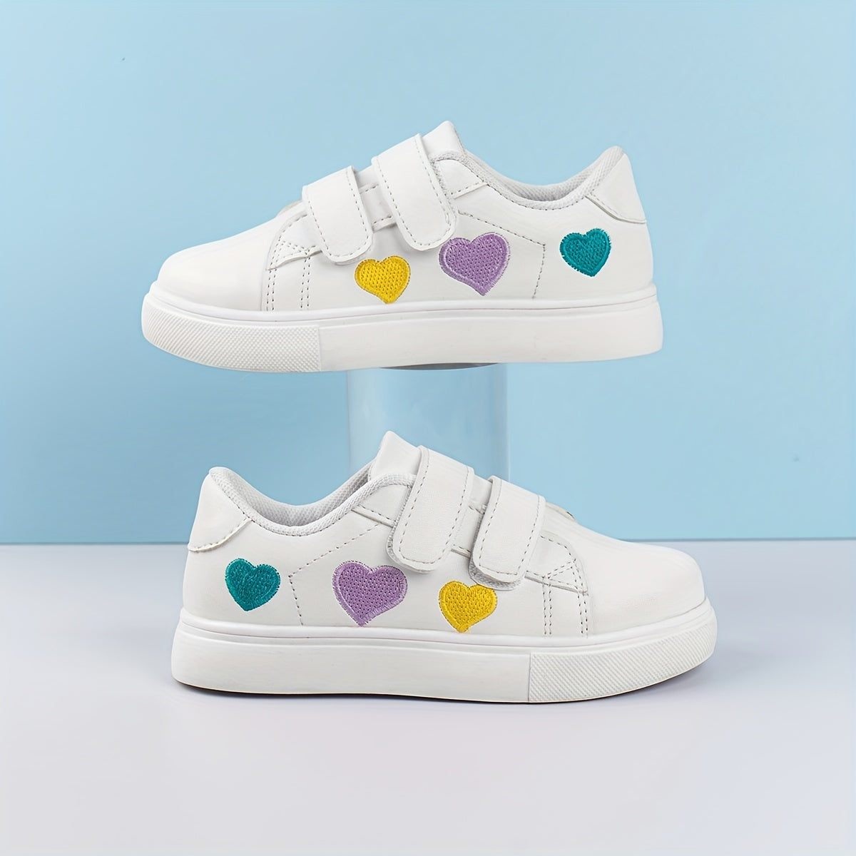 Boys' Heart Embroidered Casual Sneakers, Non Slip Low Top Shoes