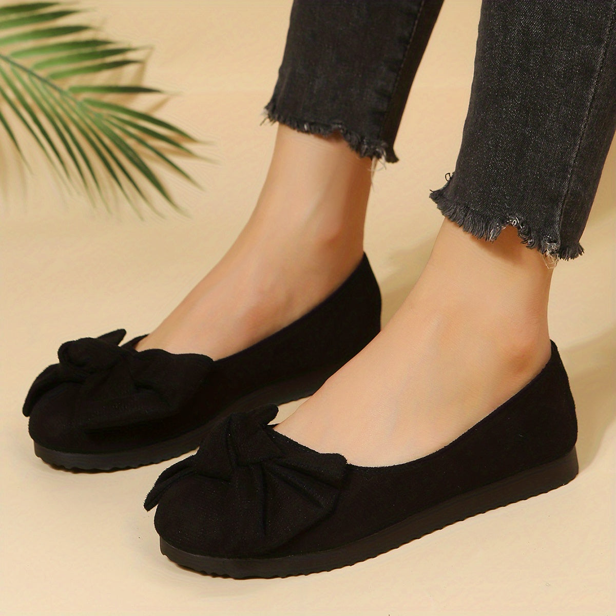 Women's Bow Tie Decor Flat Shoes Slip on Round Toe Lightweight Solid Casual Shoe
