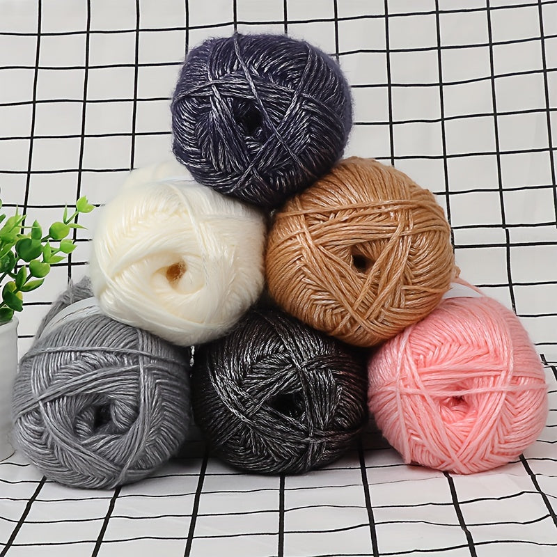 100 Acrylic Velvet Yarn Medium thick Yarn Worsted With Rich Feel