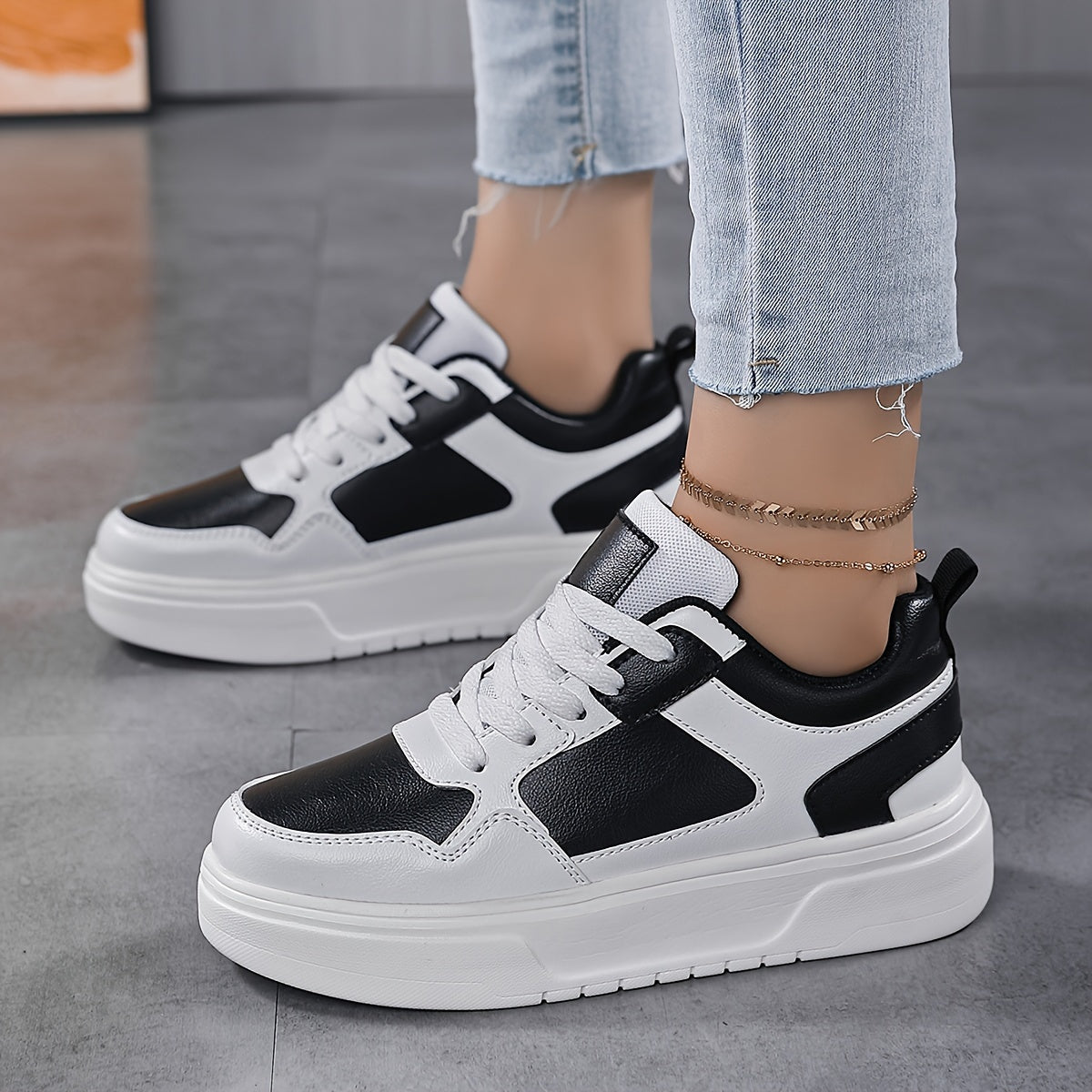 Women's Chunky Faux Leather Sneakers for Outdoor Sports