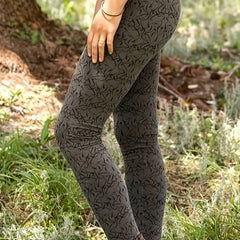 Printed High Rise Plus Size Leggings with Medium Stretch