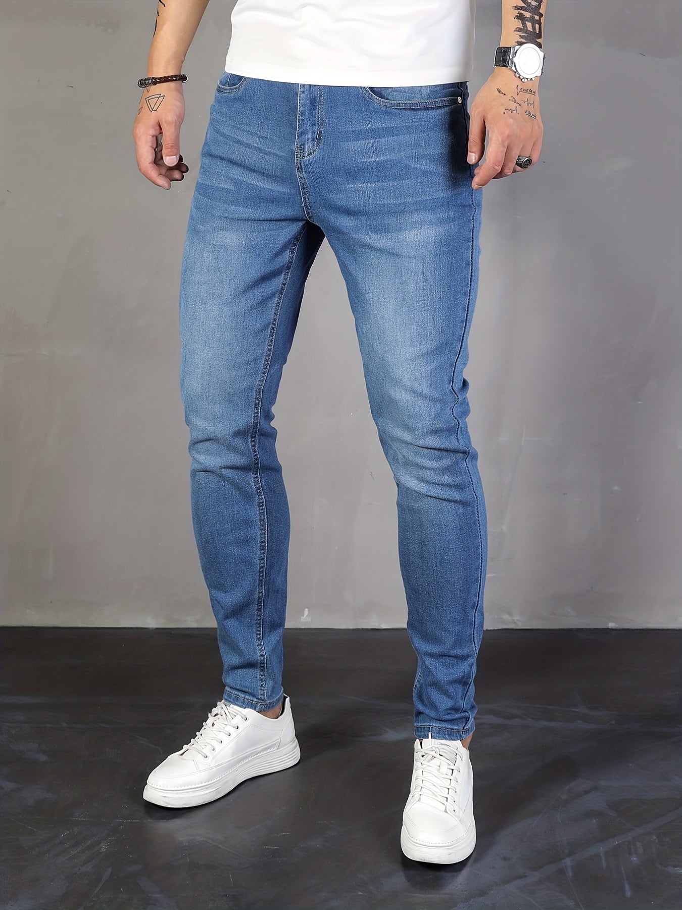 Men's Straight Denim Jeans with Pockets