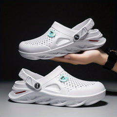 Men's Closed Toe Clogs Sandals Soft Sole Outdoor Walking Shoes