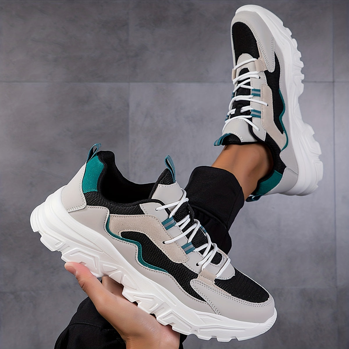 Men's Breathable Mesh Running Shoes Elevator Shoes