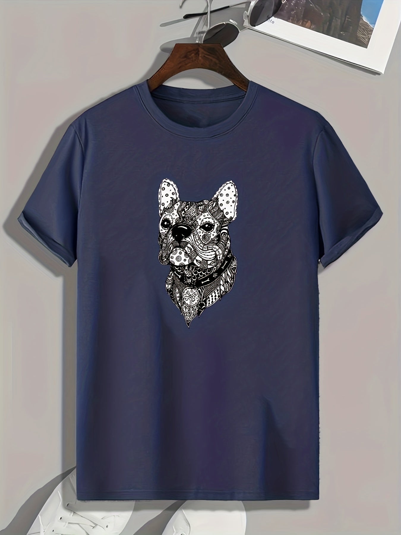 Totem Pug Print Men's Comfy T shirt for Summer