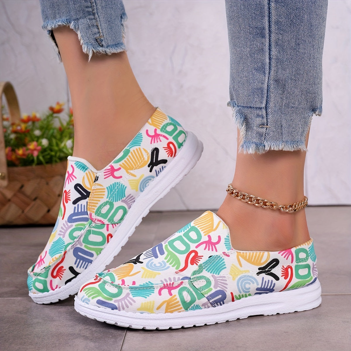 Women's Graffiti Canvas Slip On Walking Shoes Lightweight Loafers