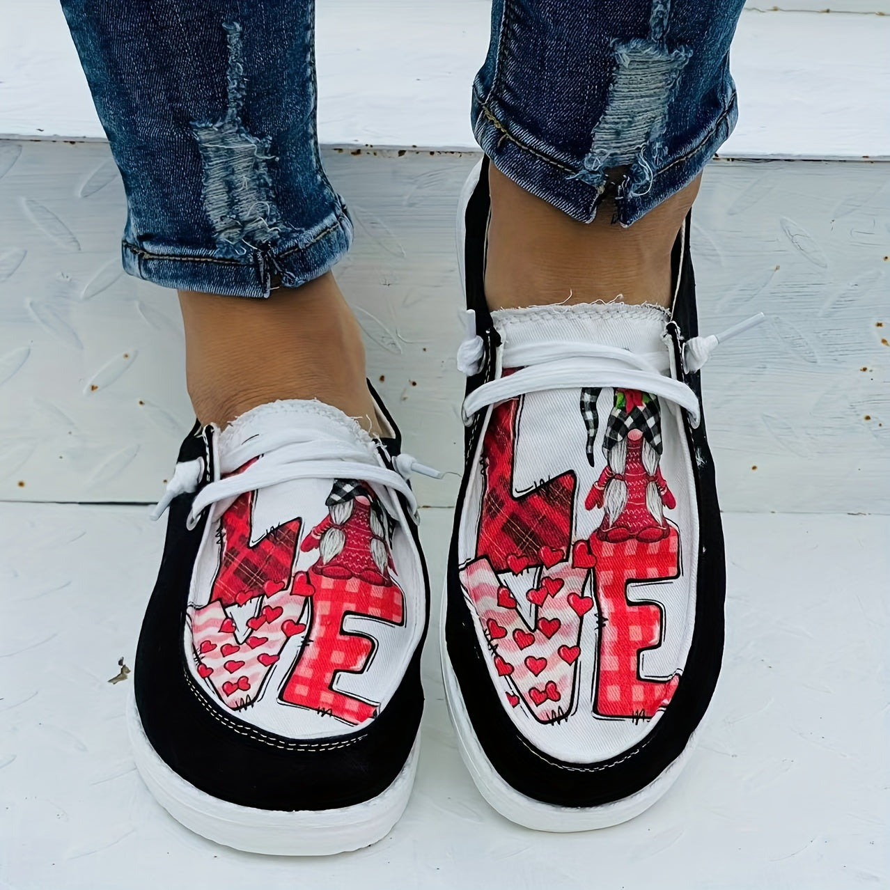 Women's Casual Heart Stitching Outdoor Sneakers Lace Up Shoes