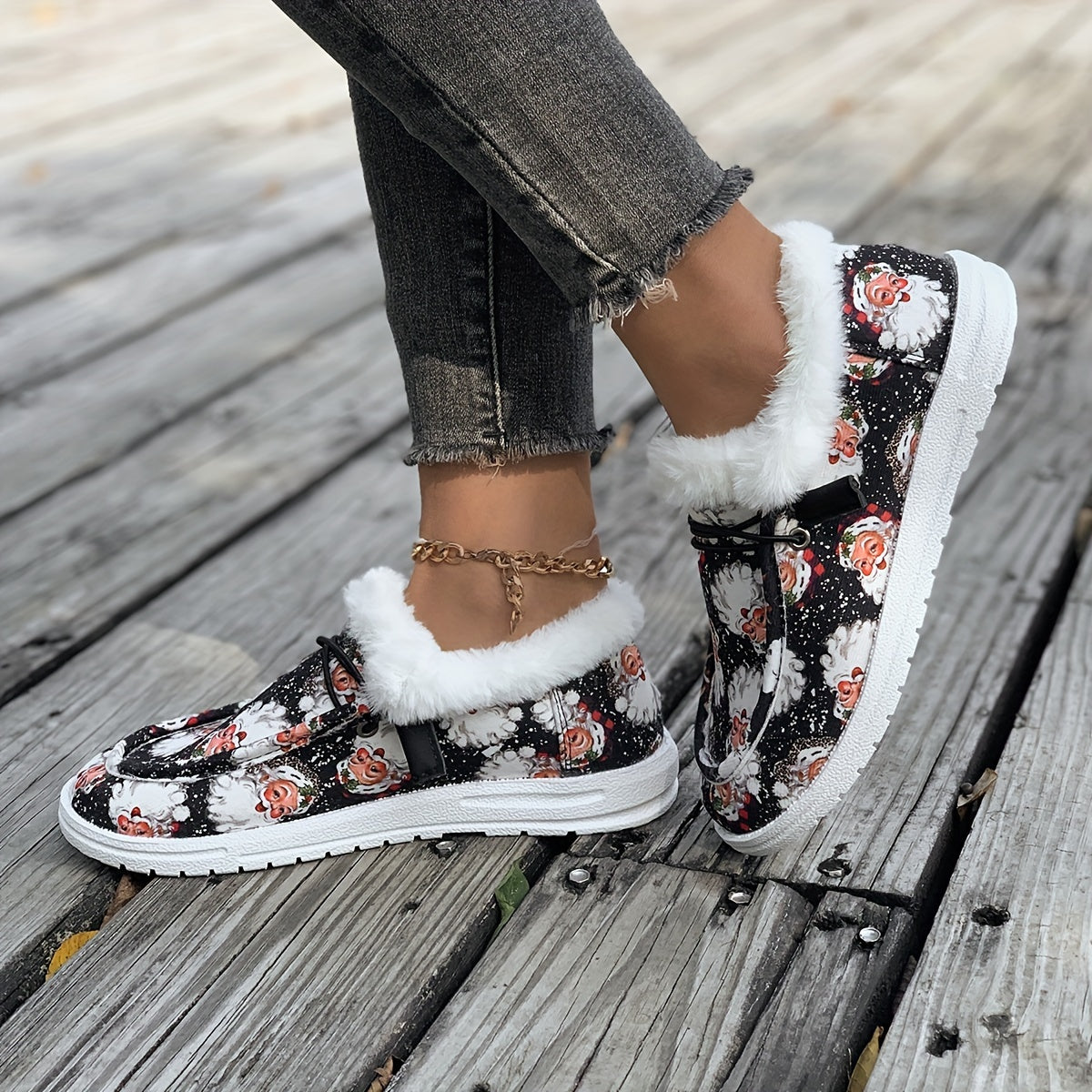 Christmas Santa Print Flat Non Slip Skate Shoes