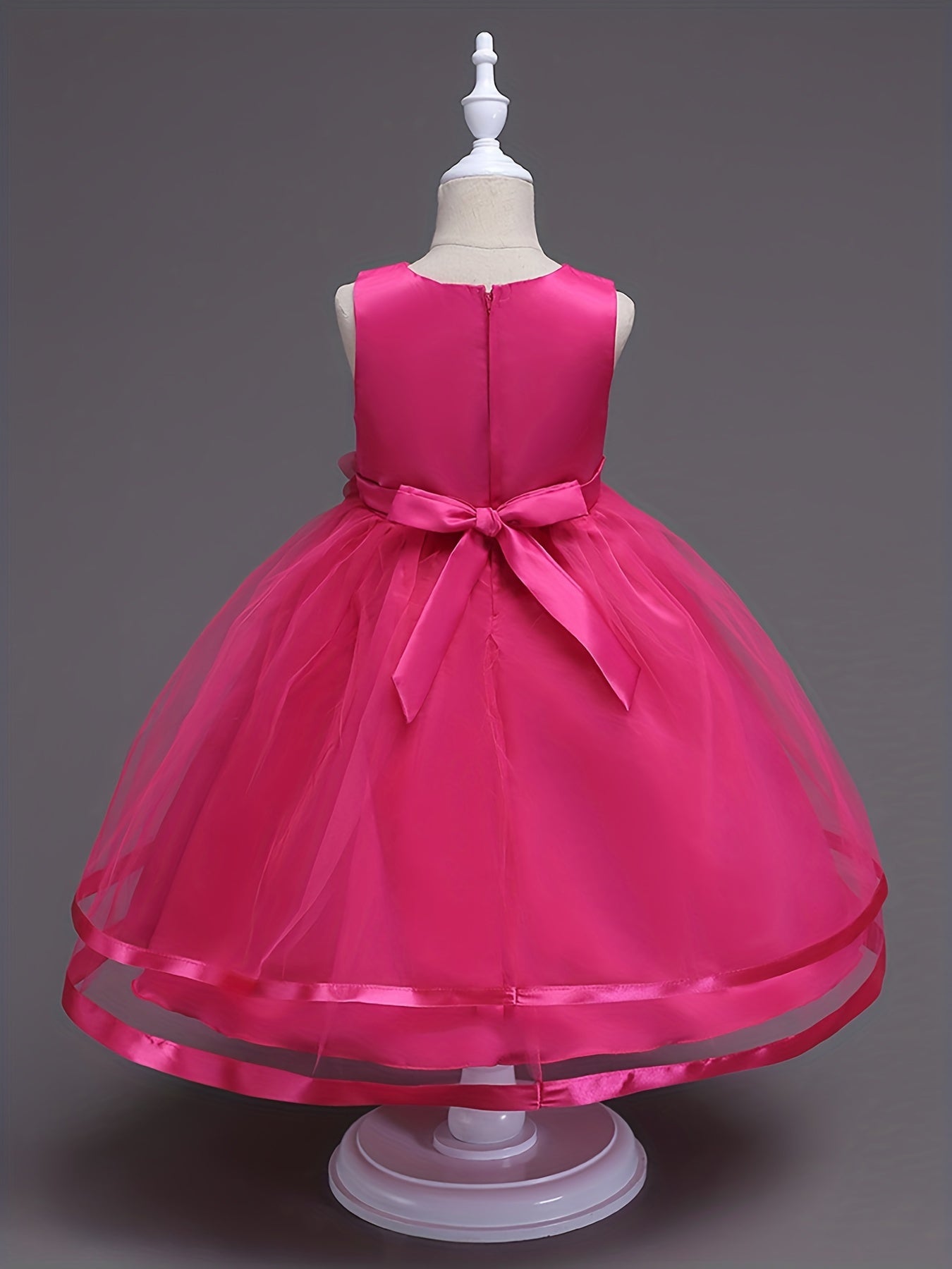 Girls Sleeveless Mesh Princess Dress With Flower Decor