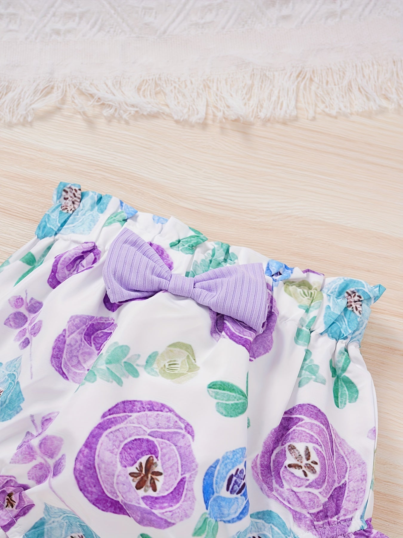 3pcs Baby Girls Ruffle Sleeve Onesie & Bow Shorts Set