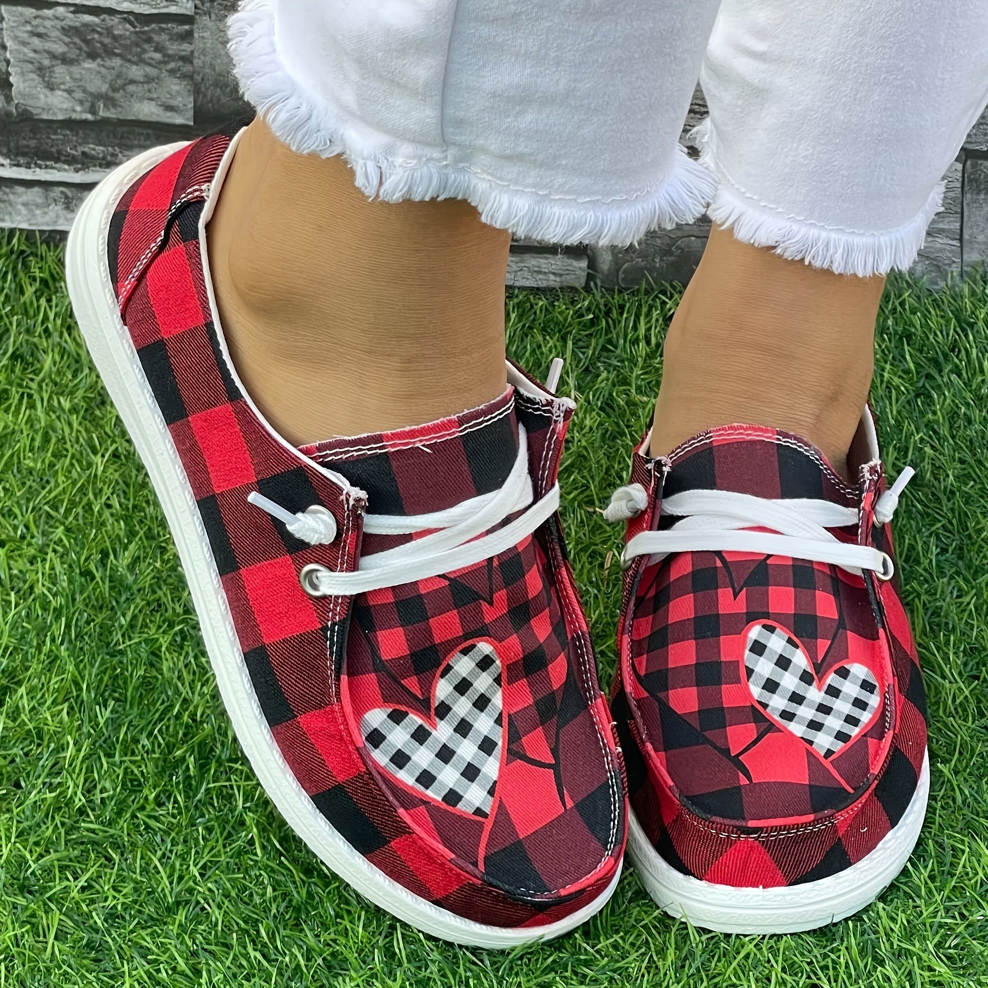 Love Red Grid Boat Shoes Women's Versatile Shallow Mouth Casual Sneakers