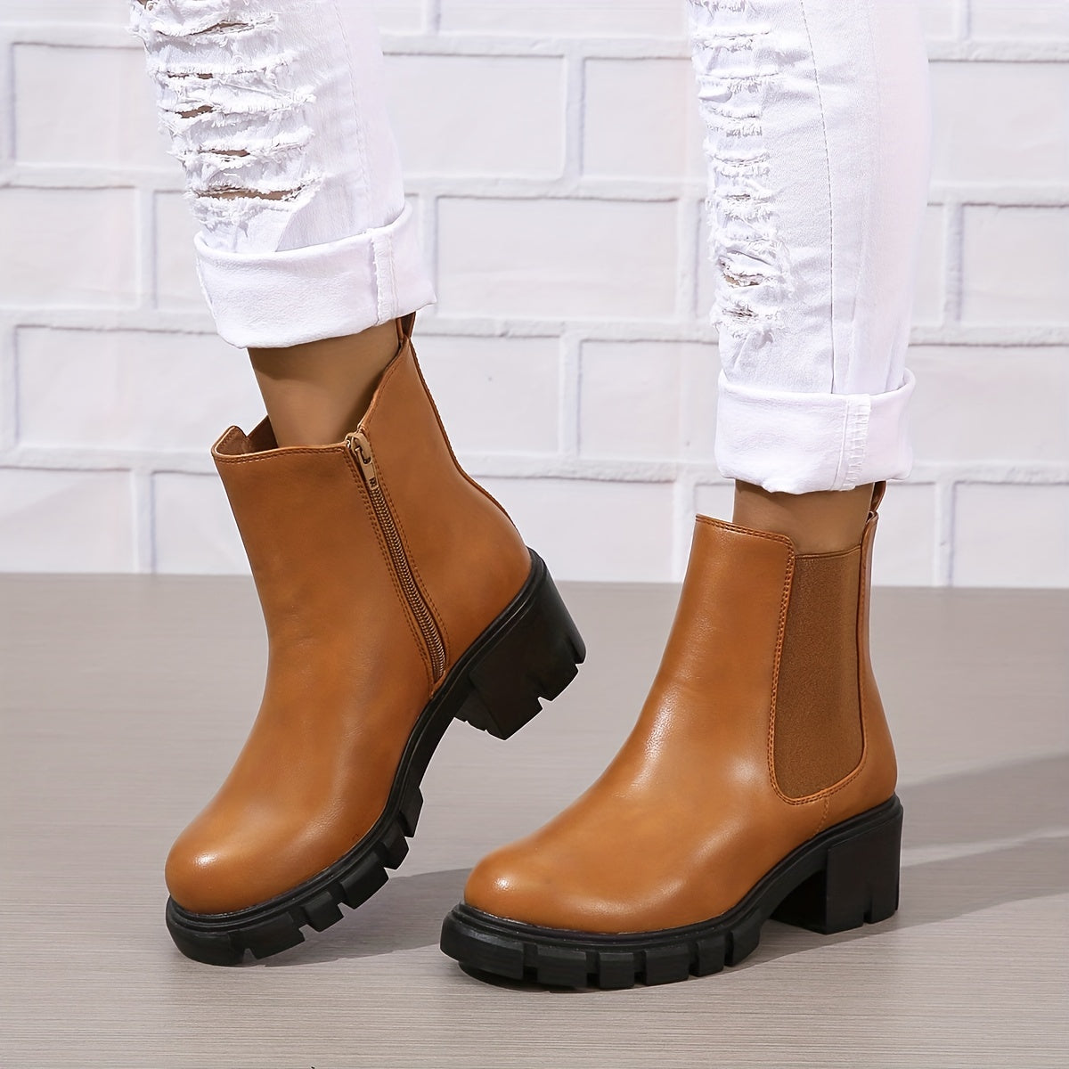 Women's Chunky Chelsea Boots Round Toe Zipper Short Boots Combat Boots