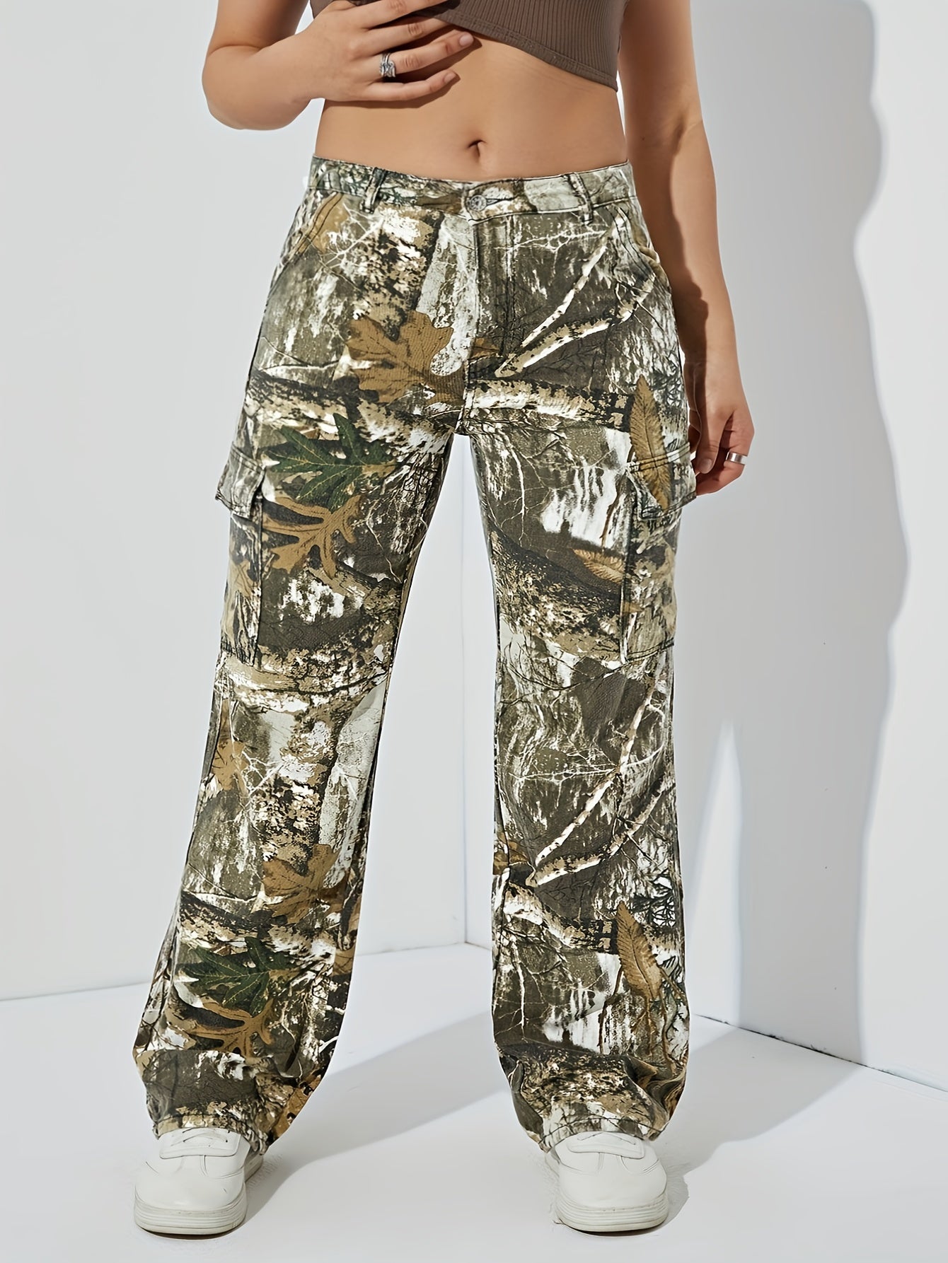 Retro Jeans Women's Plus Leaf Print Cargo Denim Pants