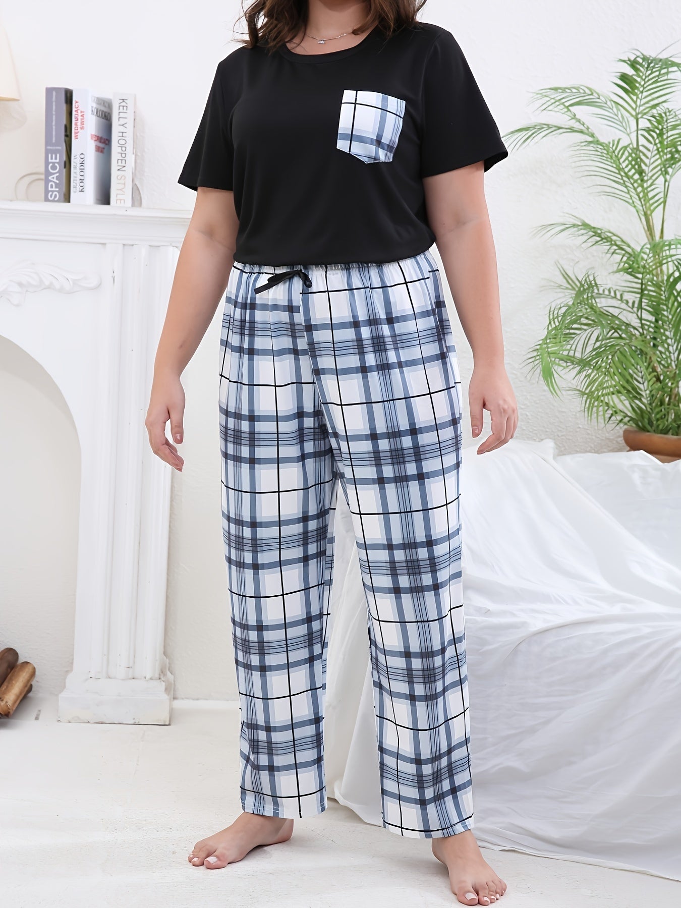 Plaid Print Tee & Pants Lounge Set - Women's Casual 2 Piece
