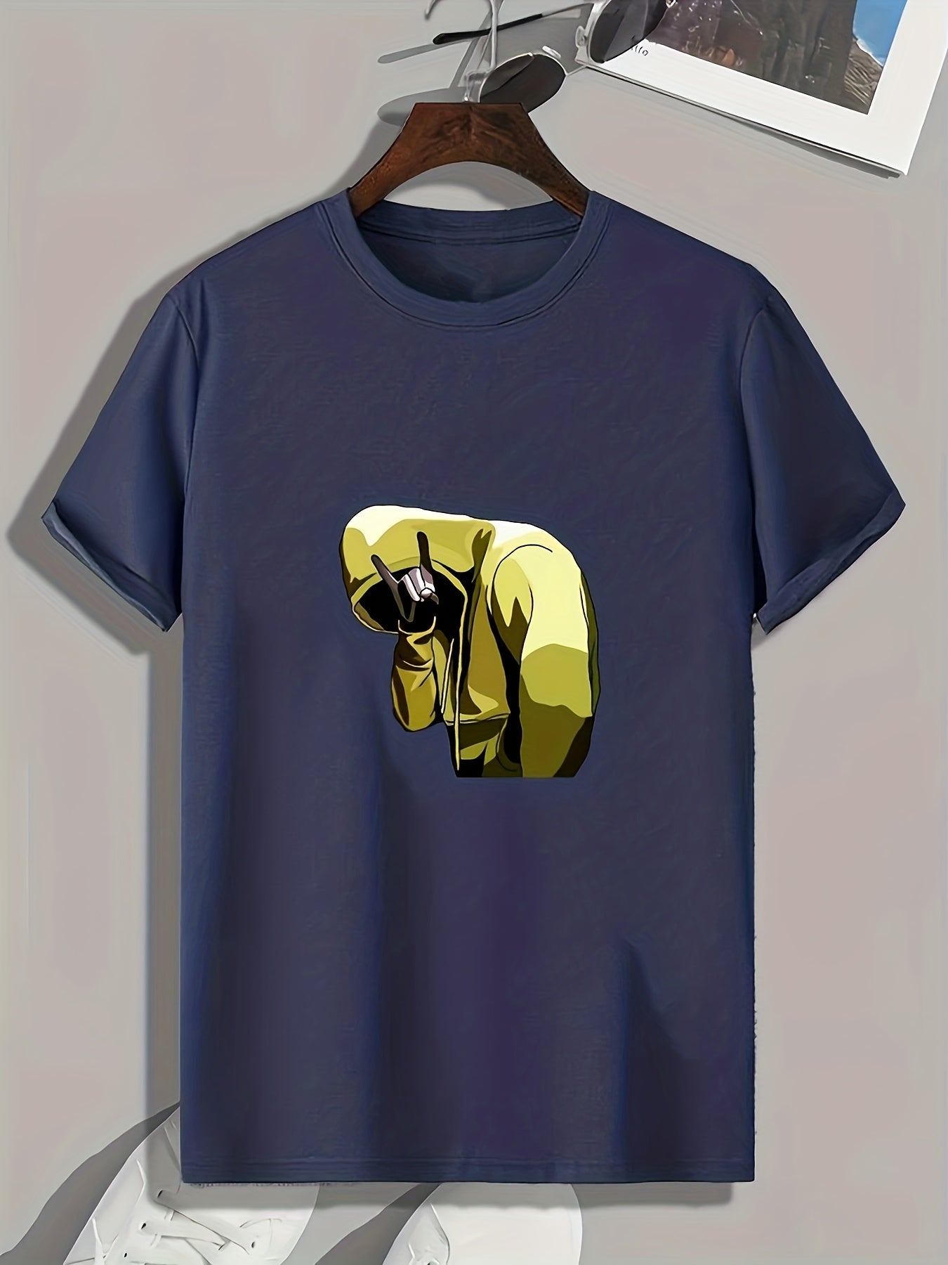 Guy Pattern Print Men's Sports T-shirt