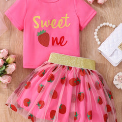 2pcs Girls Strawberry Graphic T Shirt Top & Glitter Tape Mesh Skirt Set