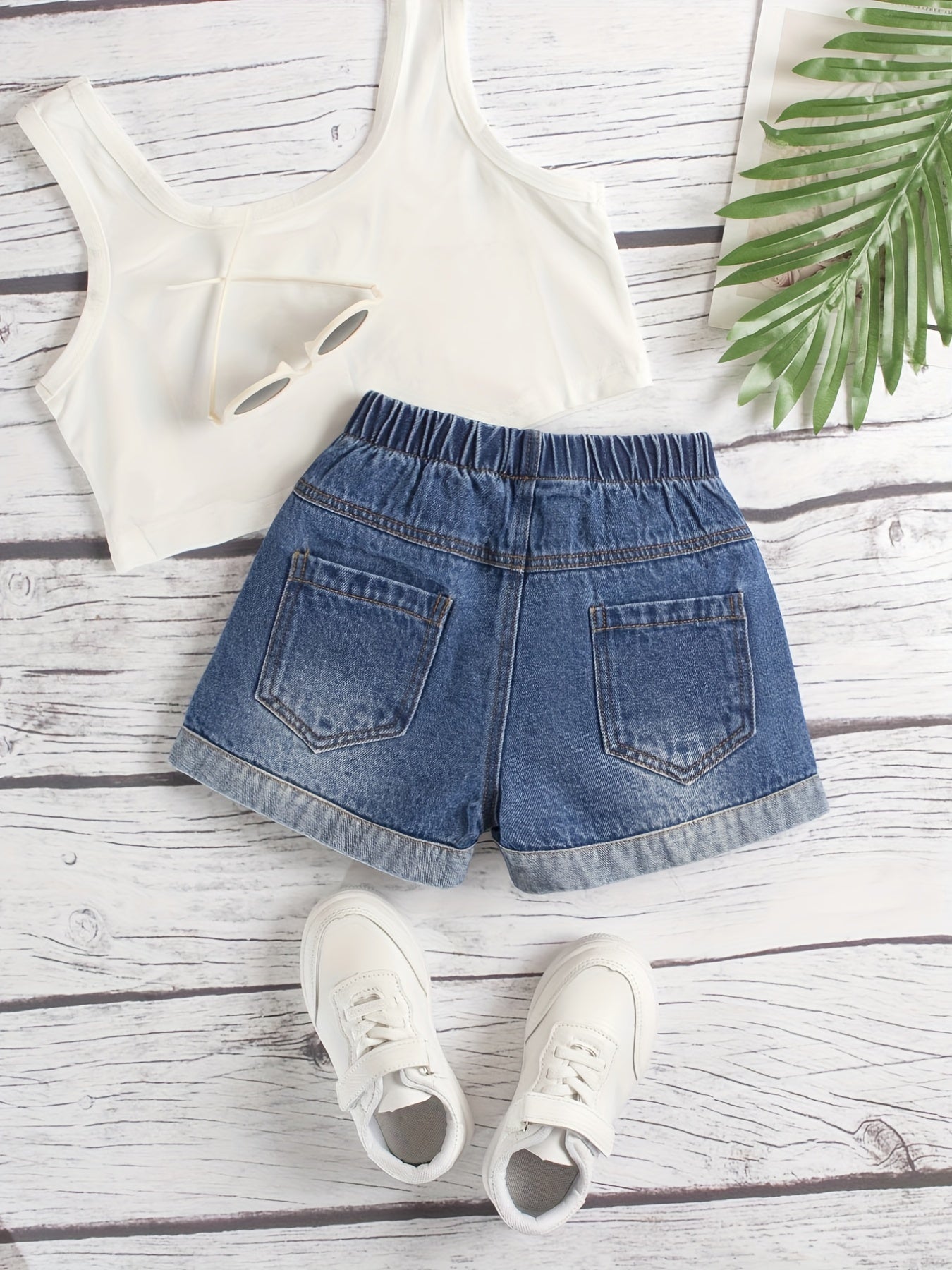 Girls Casual Ripped Denim Shorts Elastic Waist Comfortable Daily Wear