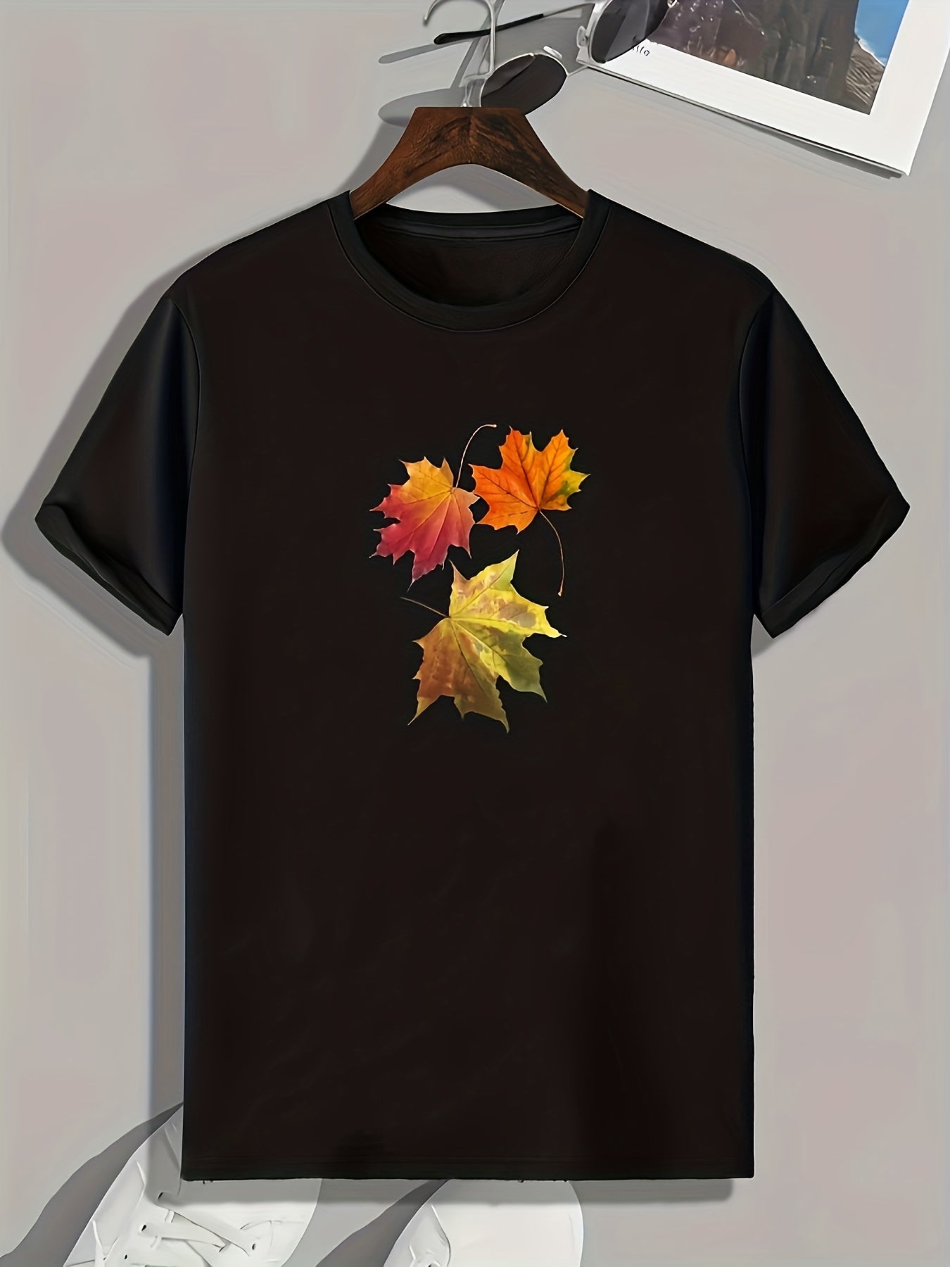 Leaf Pattern Men's Sports T-shirt Graphic Tee