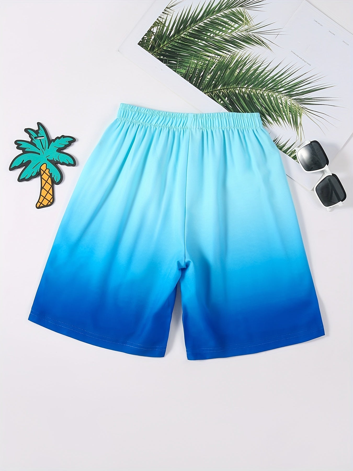 Boys Gradient Coconut Tree Graphic Casual Shorts