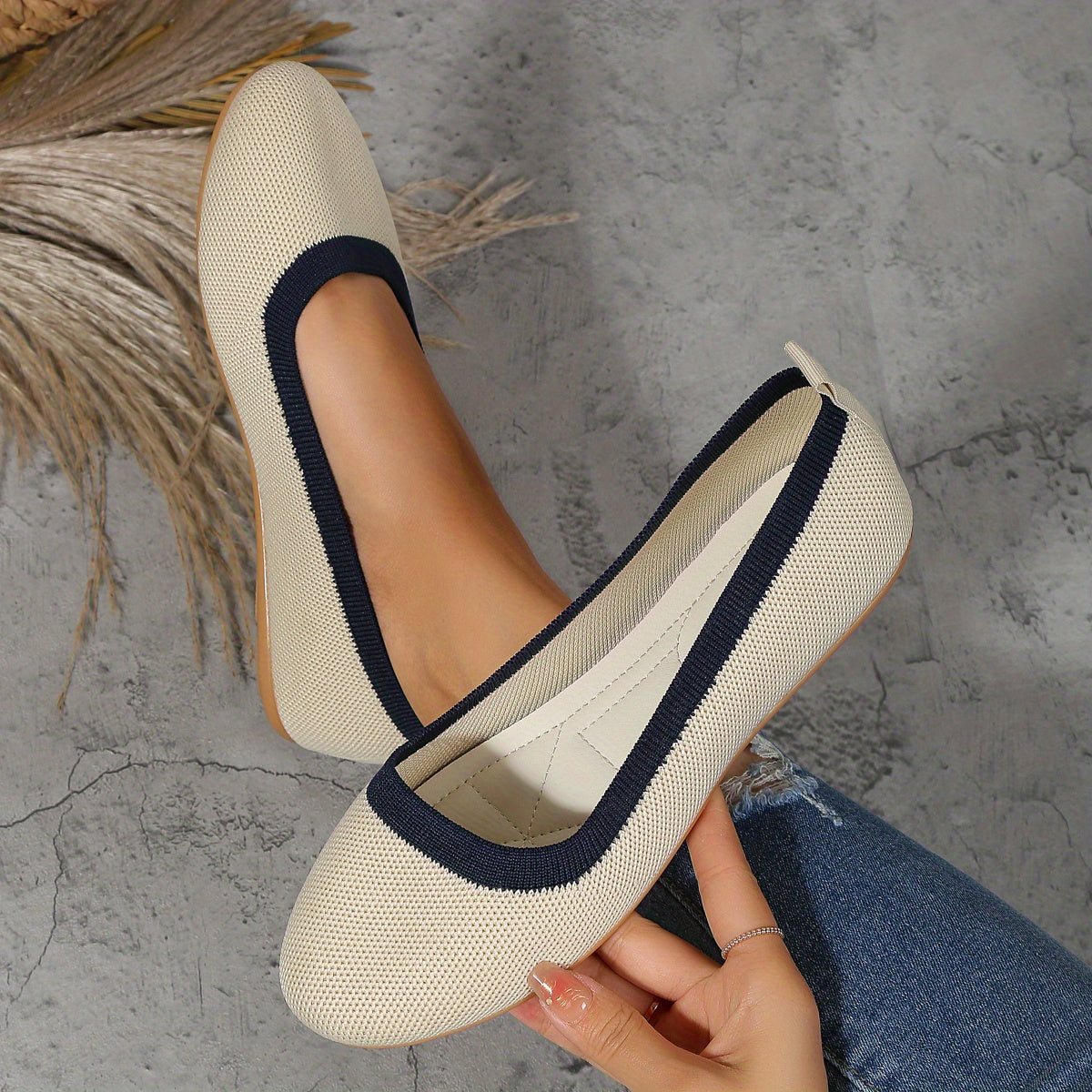 Women's Colorblock Flying Woven Flat Shoes Pointed Toe Slip On Shoes