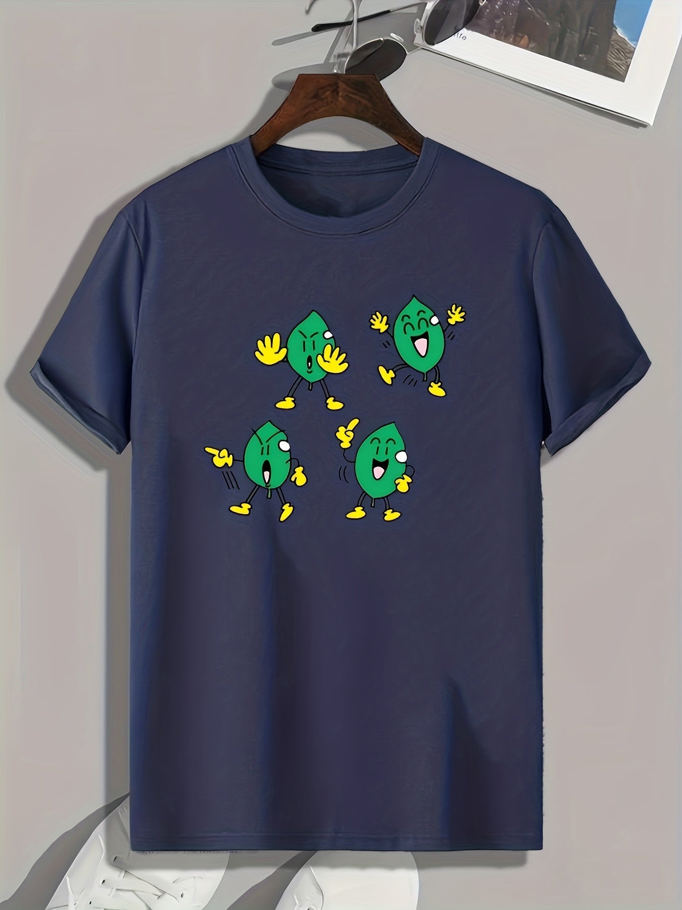 Cartoon Leaf Pattern Print Men's Sports T-shirt