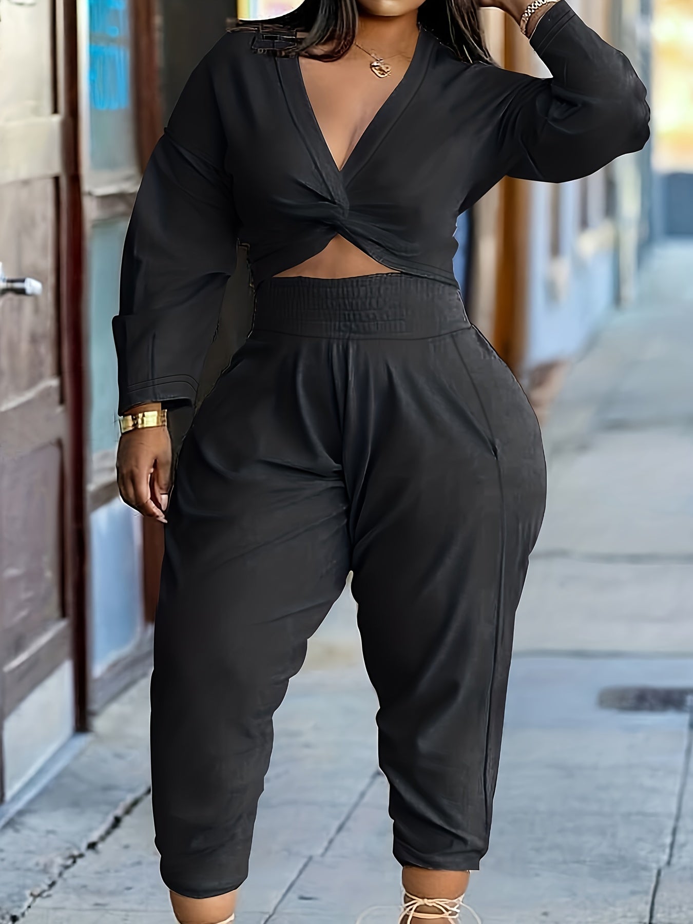 Solid Twist Front Crop Top & Tapered Leg Pants Outfit
