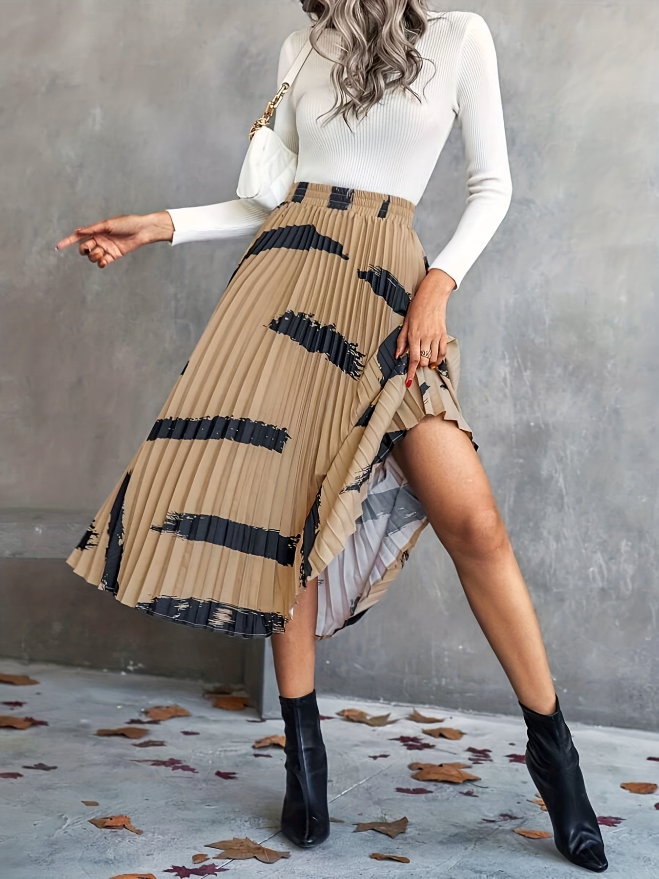 Abstract Print Pleated High Waist Skirt