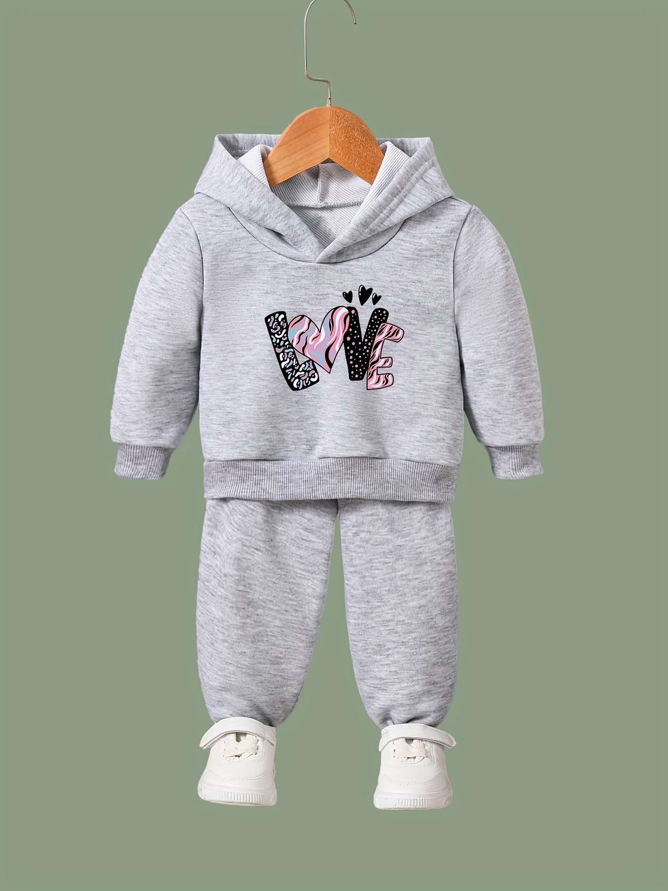Love Letter Pattern 2pcs Kids Activewear Sets - Comfy Outfits for Sports