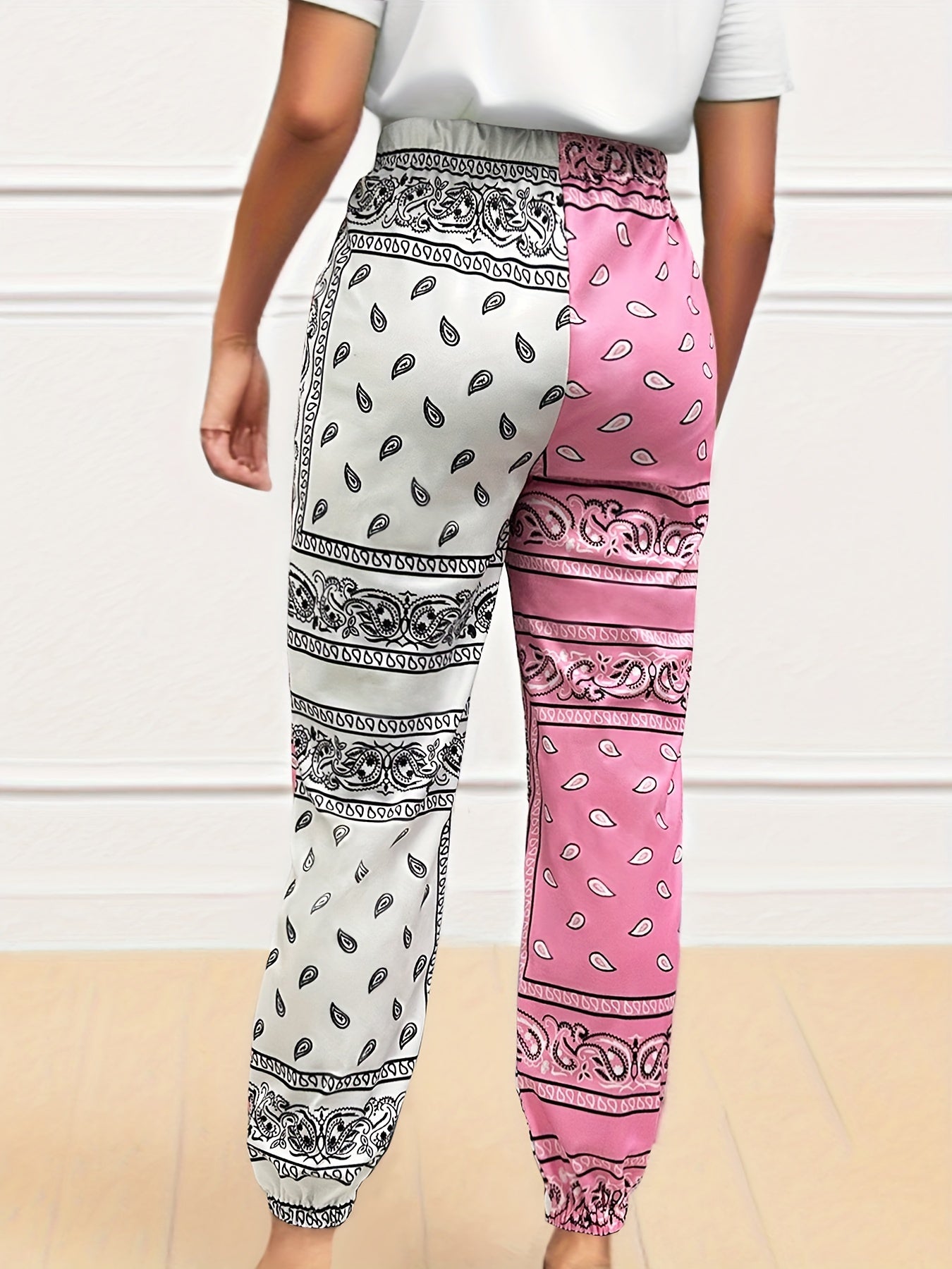 Colorblock Scarf Print High Rise Jogger Pants