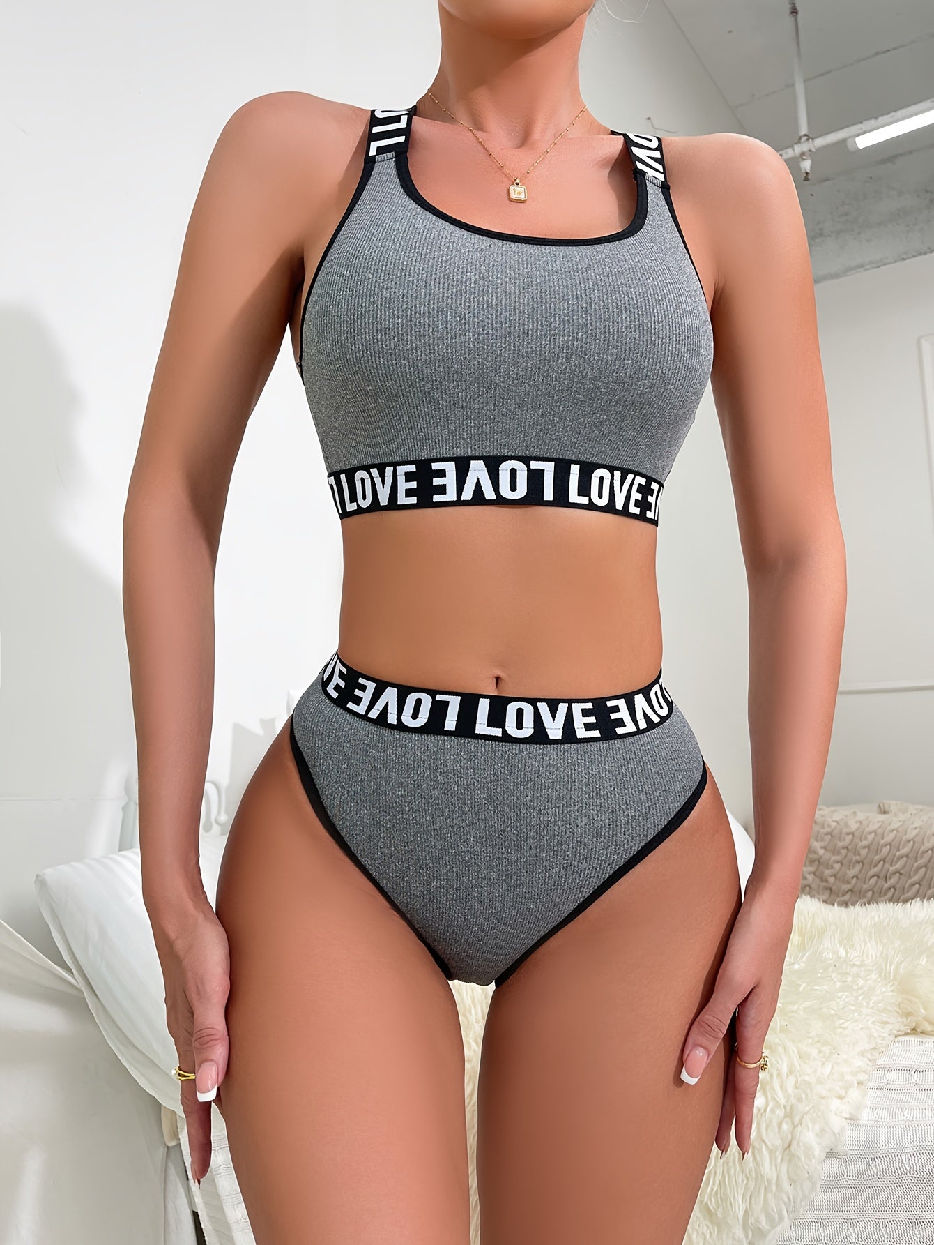 Criss Cross Back Sports Bra Set