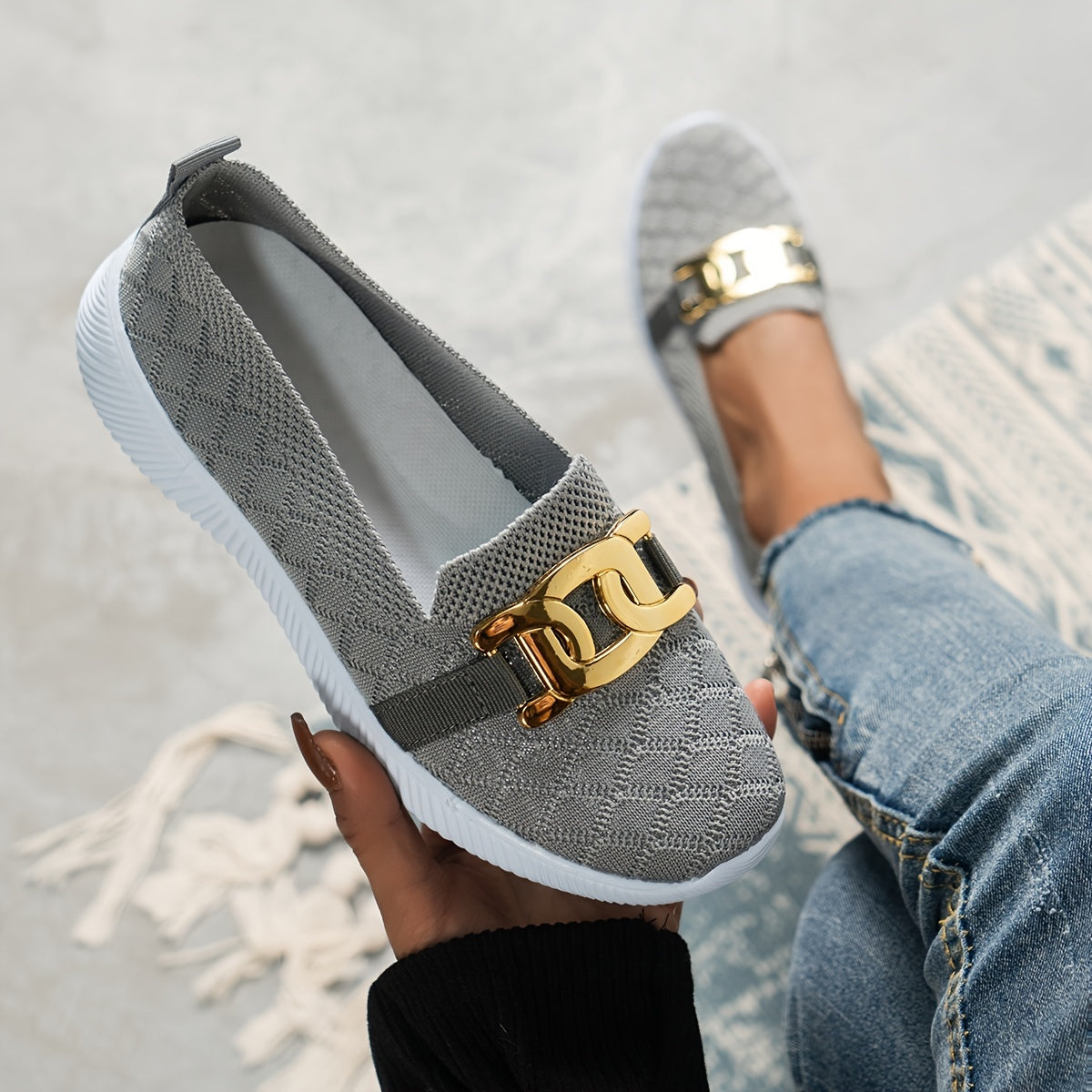 Women's Lightweight Walking Shoes Low Top Sport Flat Shoes