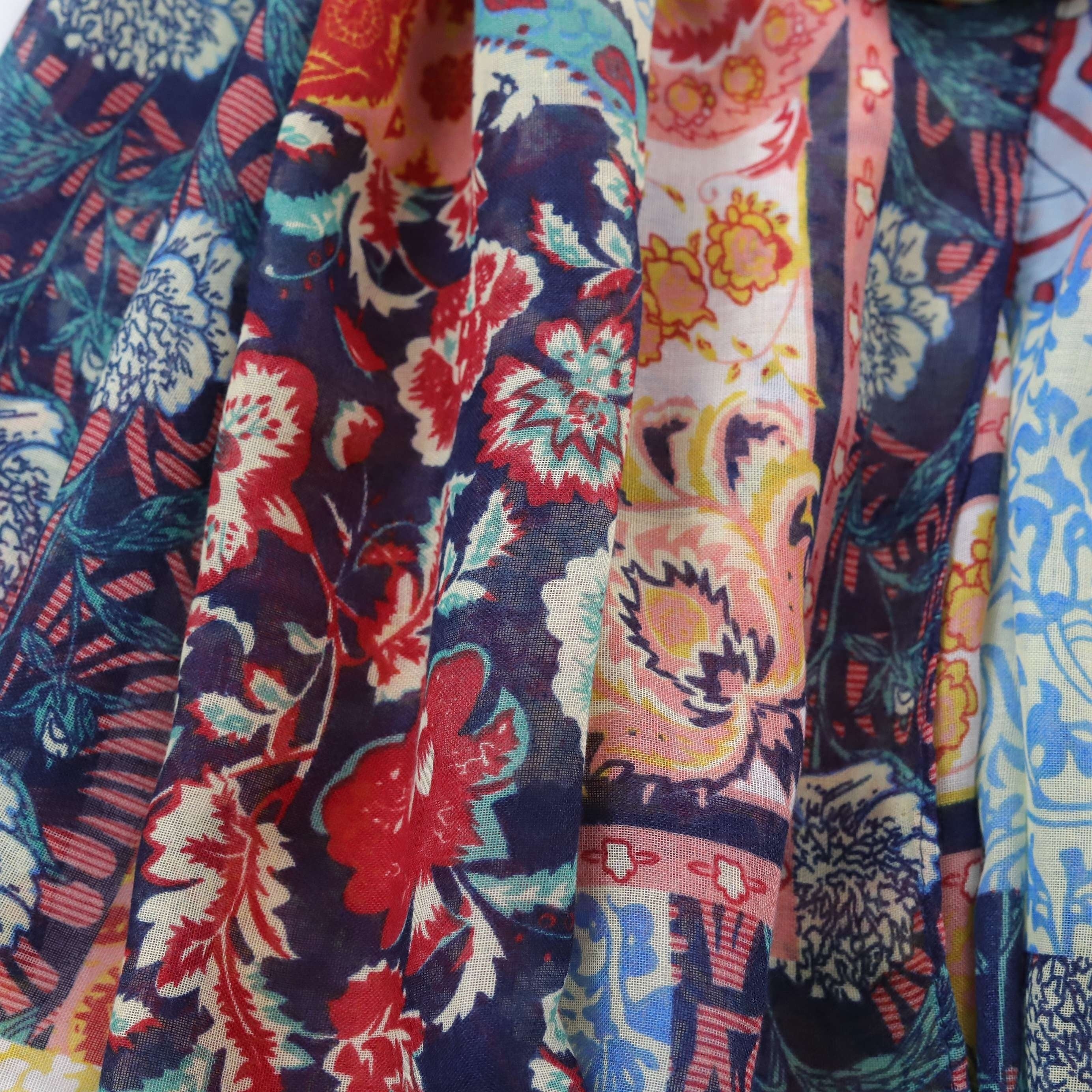 Boho Floral Print Scarf Vintage Tassel Shawl Windproof Head Wrap