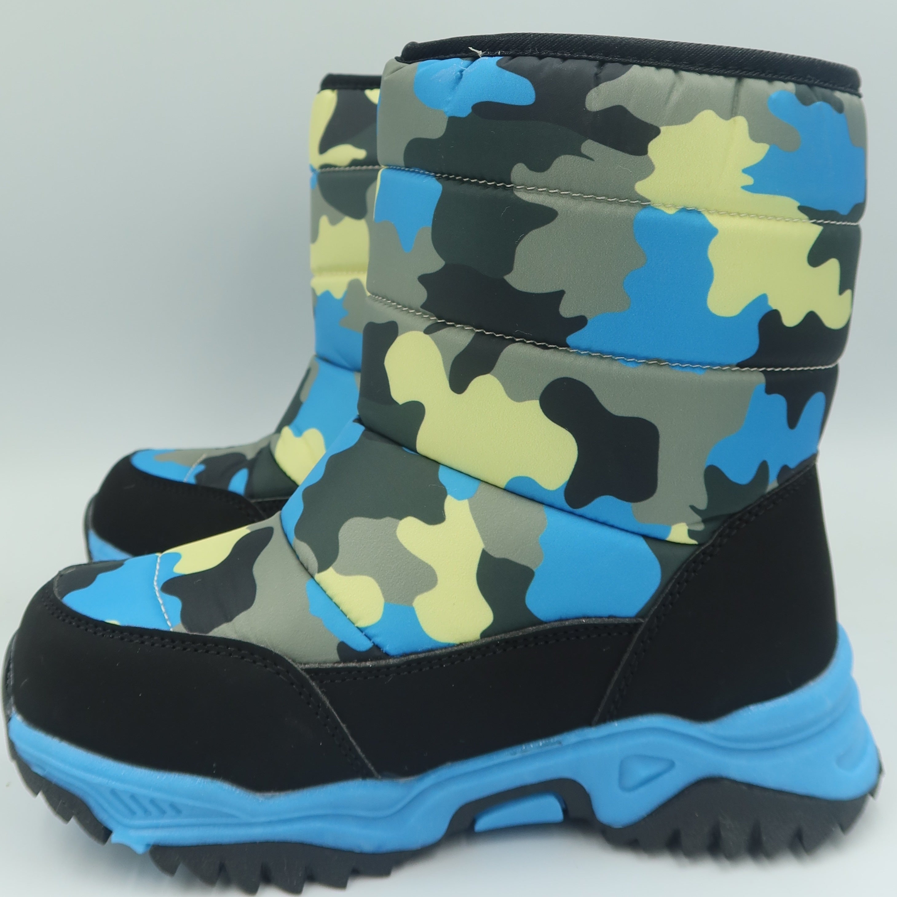 Boy's Camo Snow Boots Fleece Lined High Top Cozy Outdoor Hiking Shoes