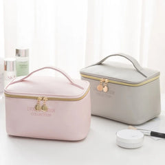 Large Women Cosmetic Bag PU Leather Waterproof Zipper Make Up Bag